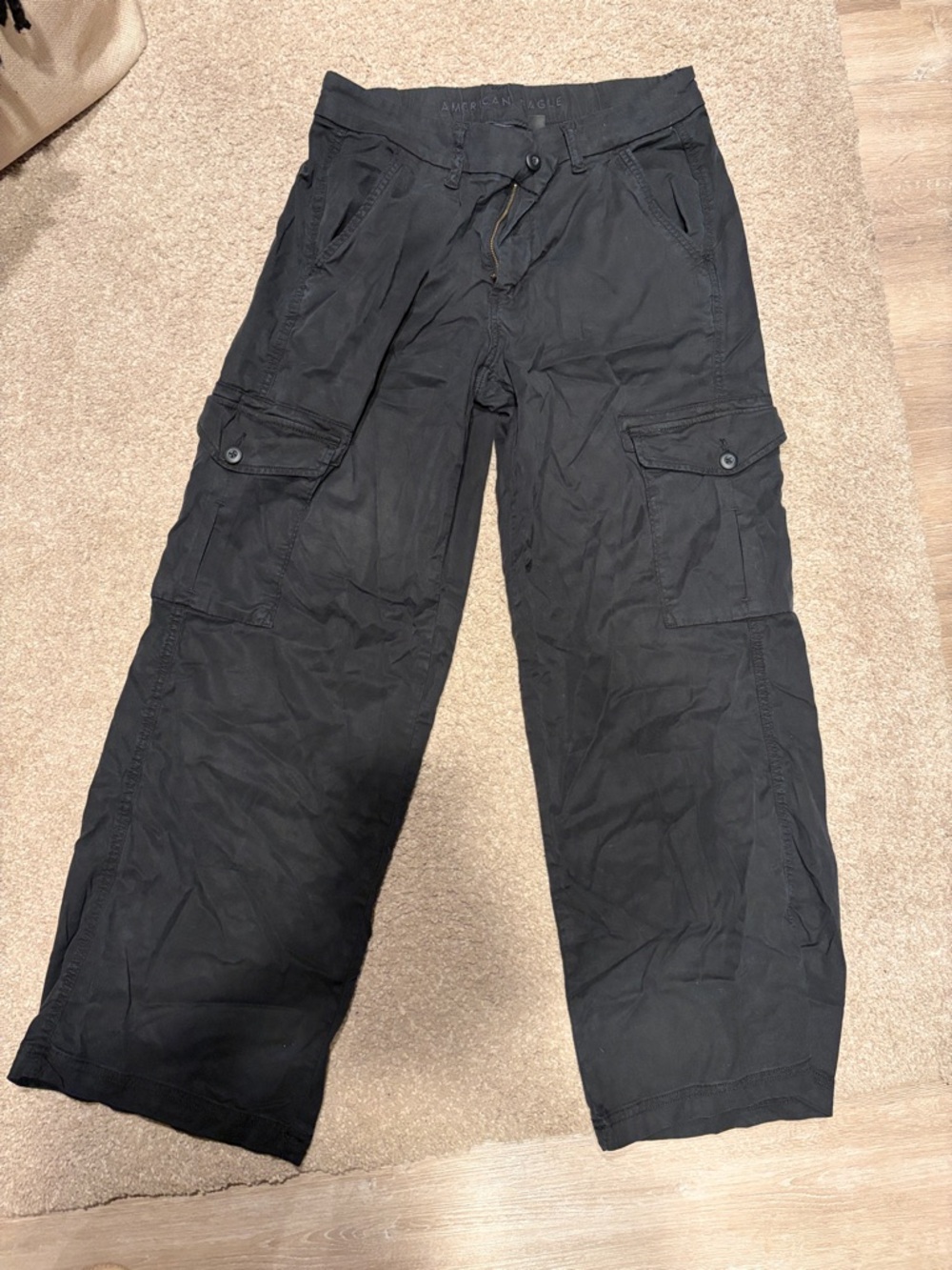 American Eagle Outfitters Black Cargo Pants - Utility Style